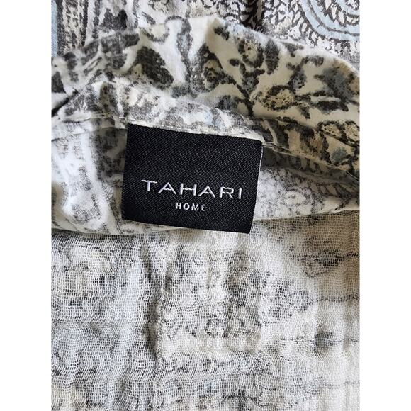 TAHARI HOME Gray Blue Medallion Geometric Design STANDARD Pillow Sham Set of 2 - Picture 6 of 7